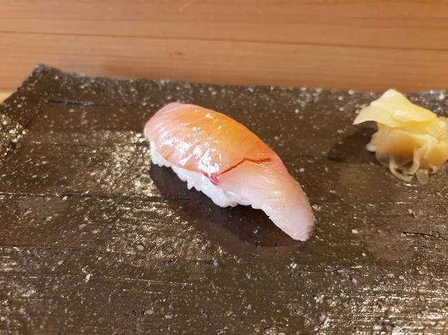 Yumi Chiba sushi 3 AQ