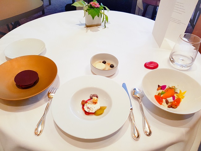 pierre gagnaire desserts AQ