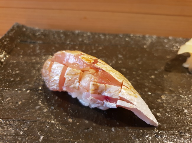 Yumi Chiba sushi 6 AQ