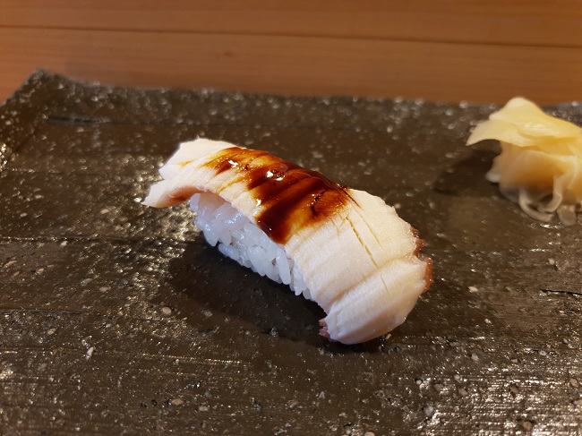 Yumi Chiba sushi 7 AQ
